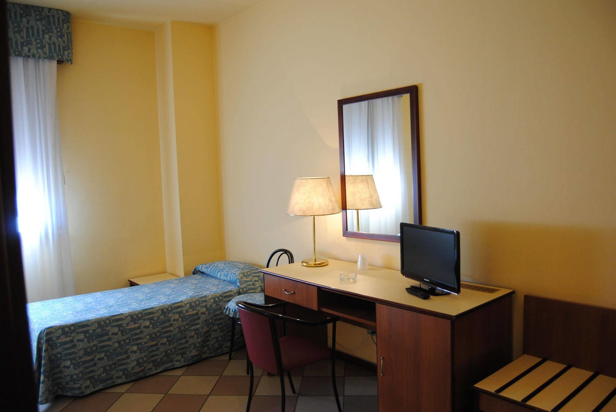 Hotel La Fenice Formigine Eksteriør billede